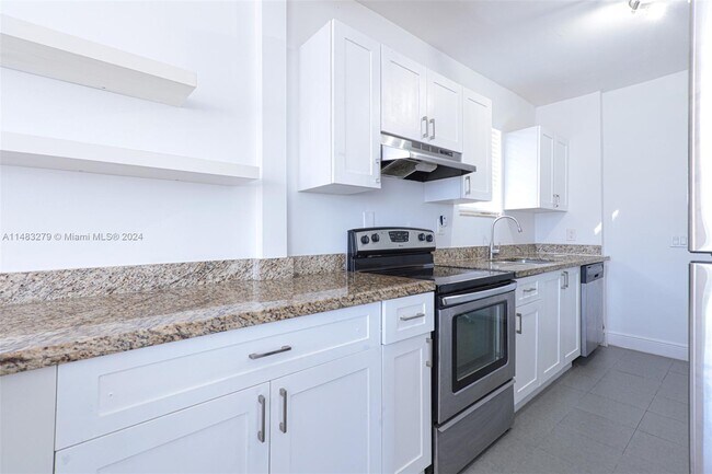 Building Photo - 931 79th Terrace