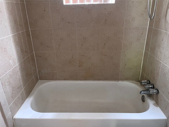 Building Photo - 4010 Feagan St