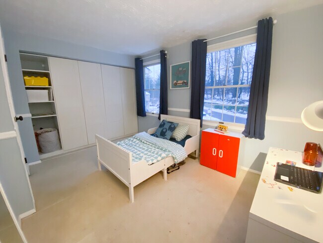 Building Photo - 13957 Palmer House Way