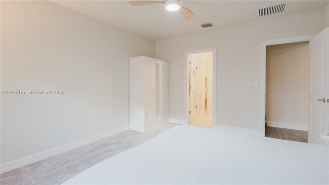 Building Photo - 3001 Hibiscus Ave