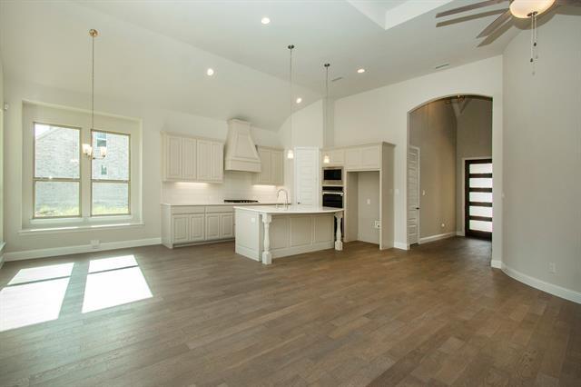 Building Photo - 2223 Clairmount Dr