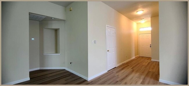Building Photo - 9602 Meadowchase Ct