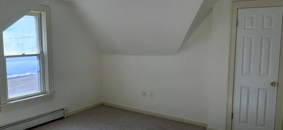 Building Photo - 1401 9th St