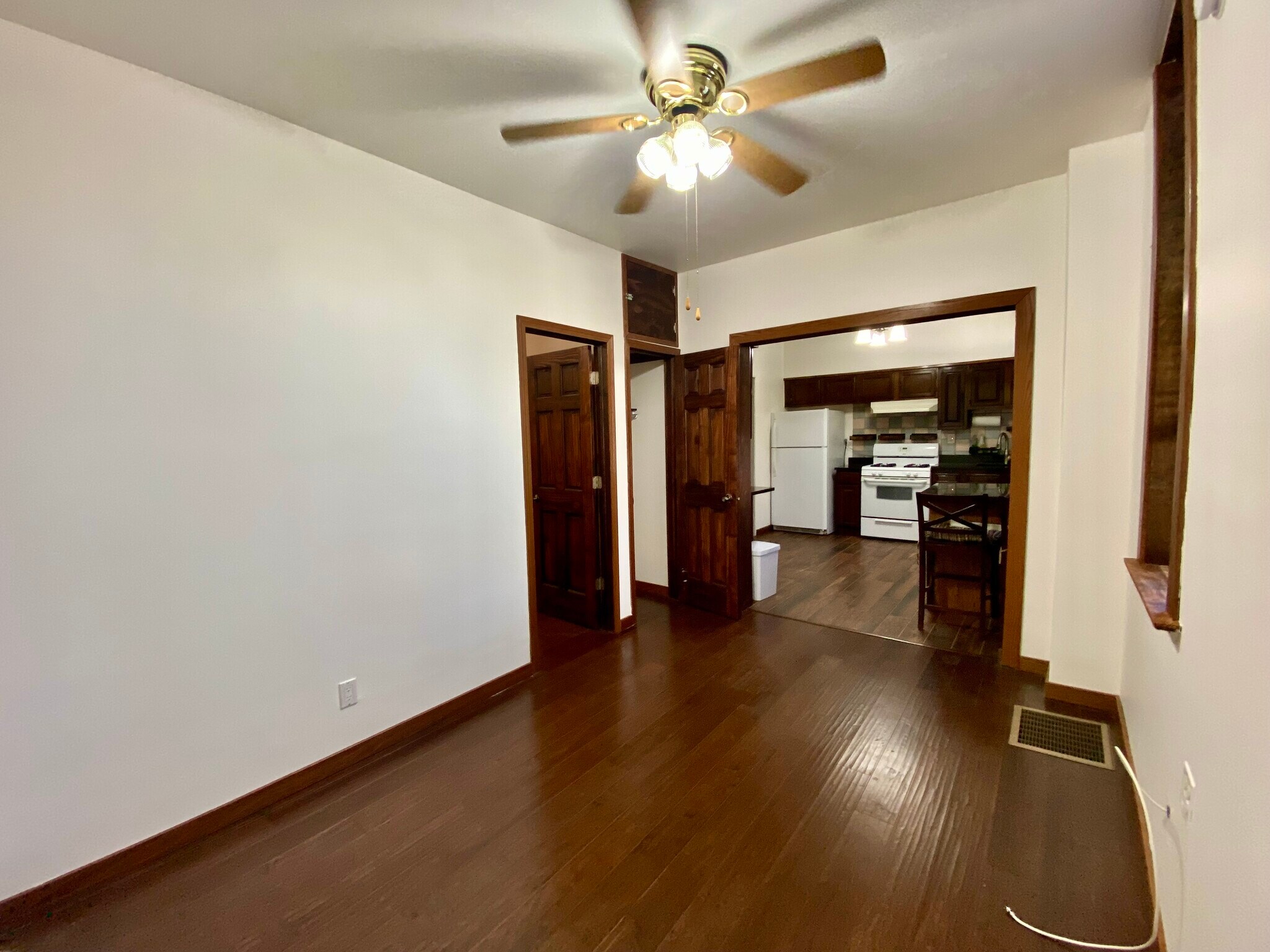 Living room - 1340 W 19th St