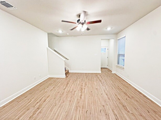 Building Photo - 13823 Enzo Gate