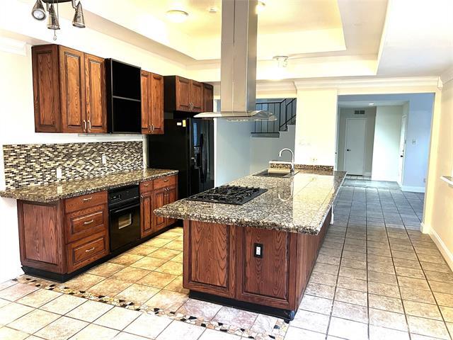 Building Photo - 2210 Jackson Cir