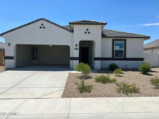 Building Photo - 3473 Encanto St