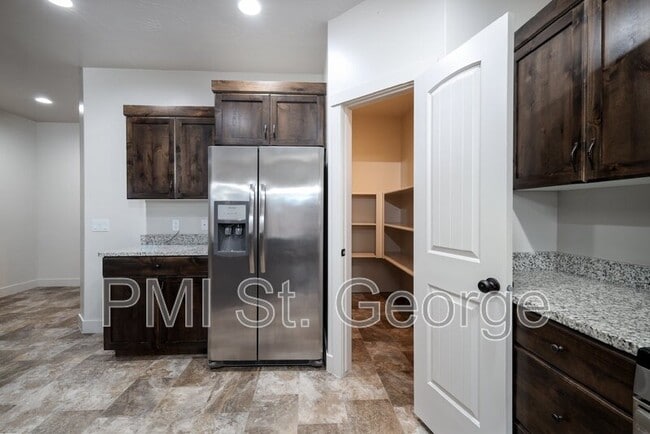 Building Photo - 3731 E Shooting Star Ln