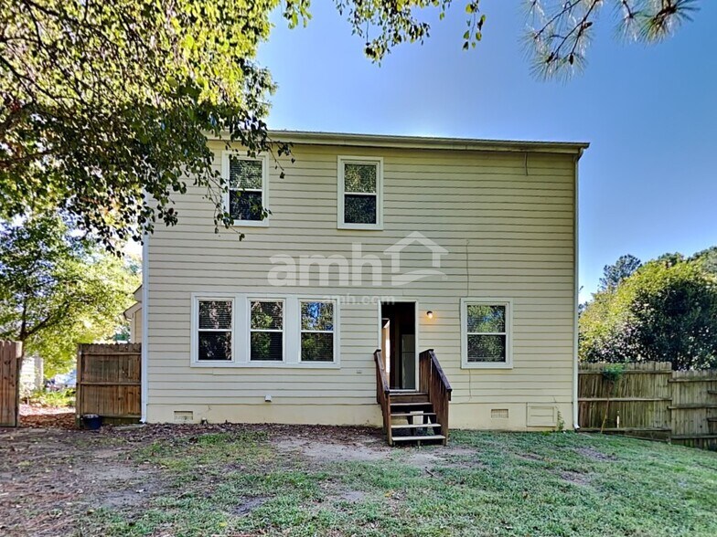 Building Photo - 5509 Cumberland Plain Dr