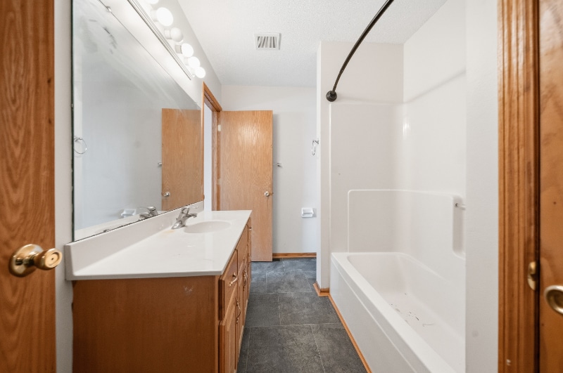 Building Photo - 8427 Yukon Cir N