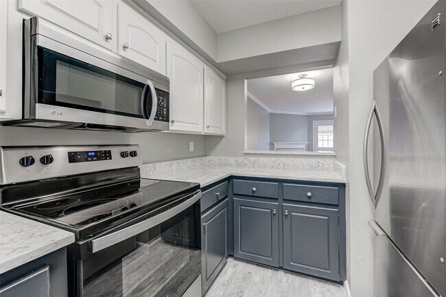 Building Photo - 6406 Ferris Dr