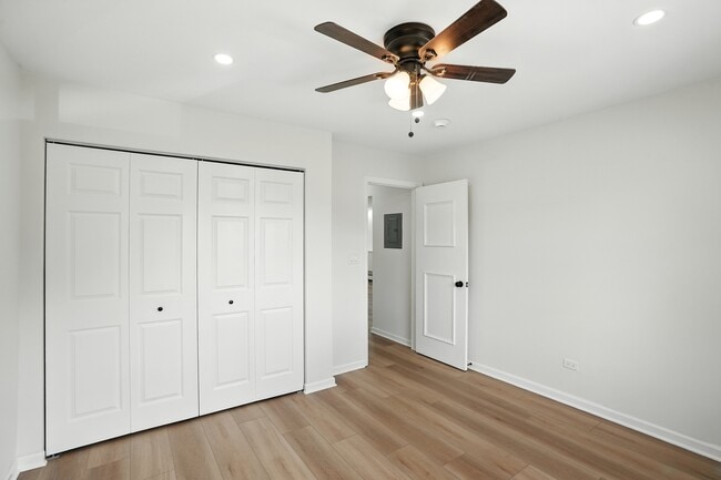 Building Photo - 8310 Woodland Dr