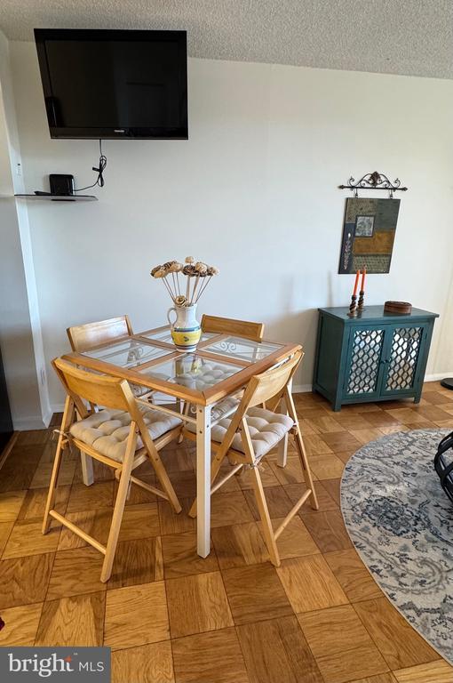 Building Photo - 5225 Pooks Hill Rd