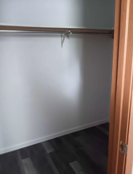 Building Photo - 311 Cedarview Ct