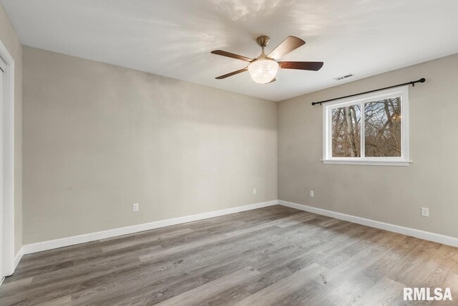 Building Photo - 3005 N Molleck Dr