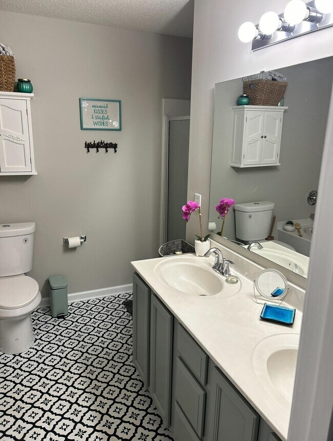 Building Photo - 158 Flinchum Pl