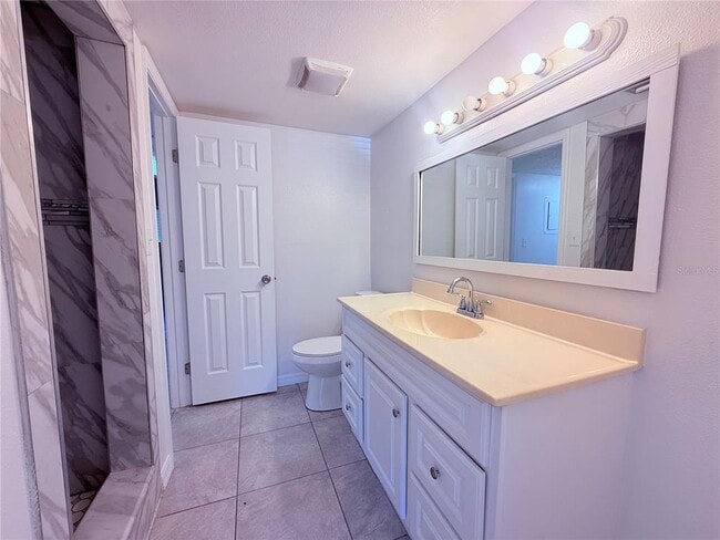 Building Photo - 6332 Newtown Cir