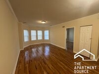 Building Photo - 2257 W Rosemont Ave