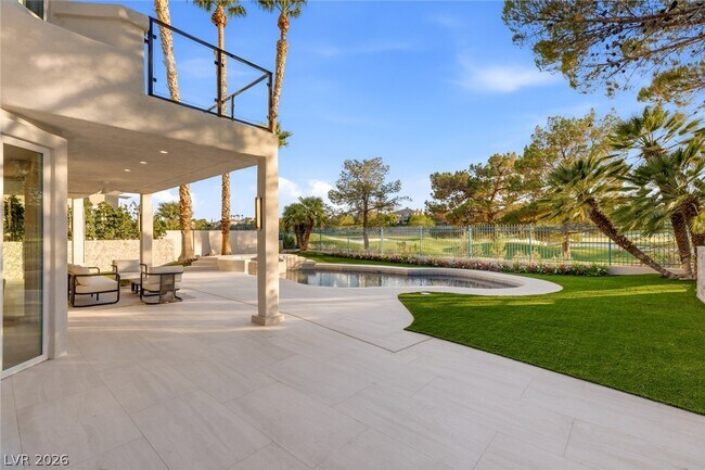 Building Photo - 1833 Corta Bella Dr