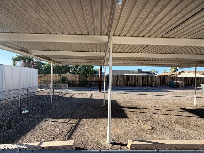 Building Photo - 11216 W Nevada Ave
