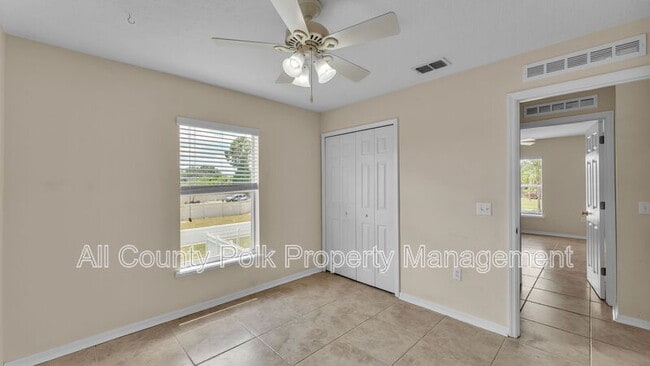 Building Photo - 5060 Spanish Oaks Blvd