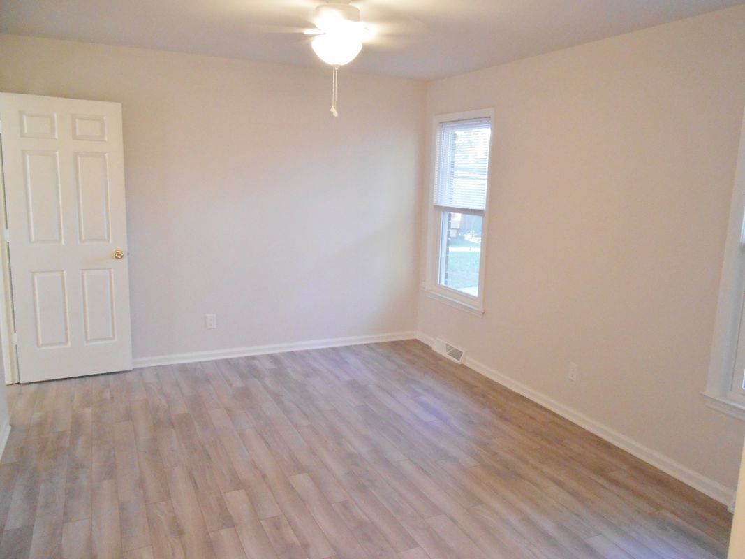 Building Photo - 199 Tall Pines Rd