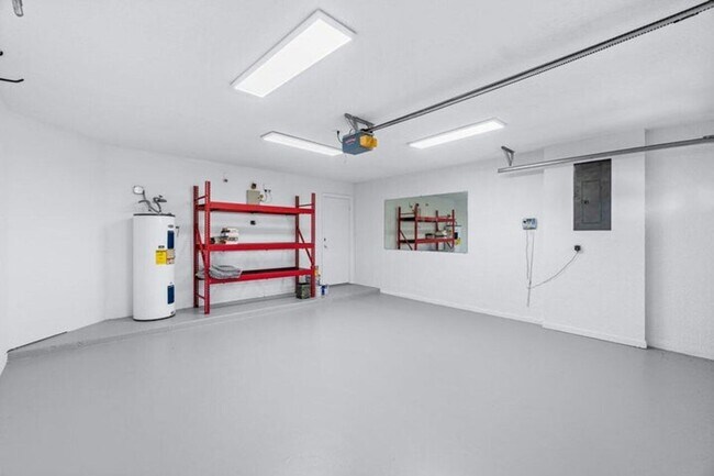 Building Photo - 23458 Torre Cir