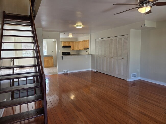 Building Photo - 8044 Mars Pl