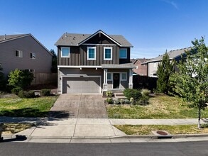 Building Photo - 2943 NW Corktree Ln
