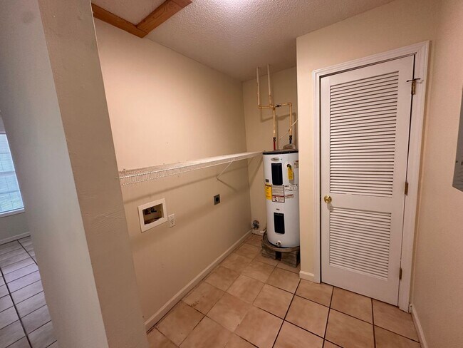 Building Photo - 119 Premiere Ct