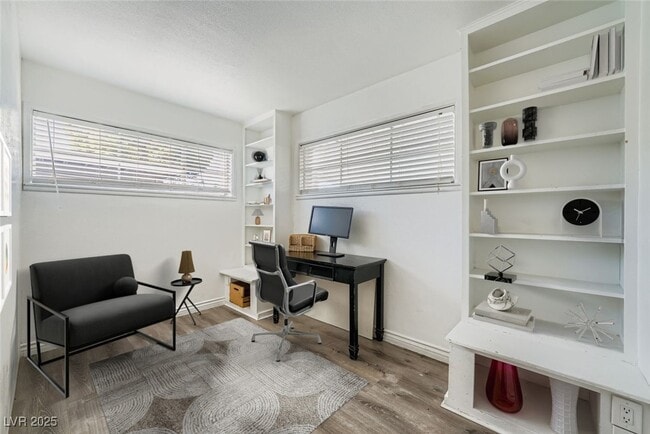 Building Photo - 1711 S 6th St