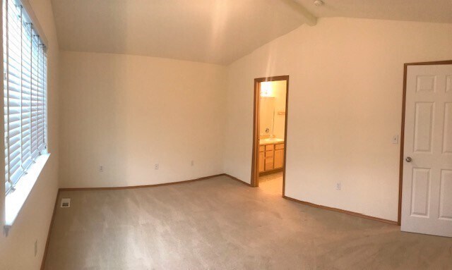 Building Photo - Mill Creek Beauty-Newly Updated and Rent Ready!