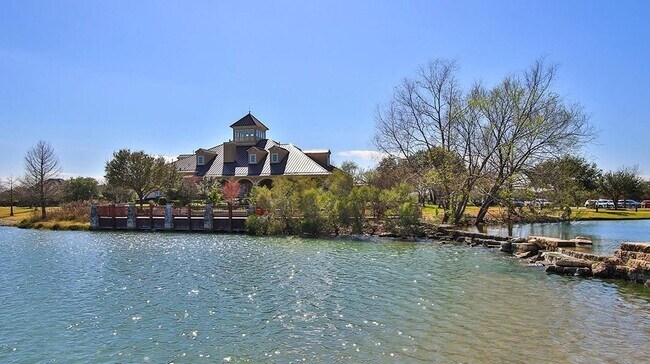 Building Photo - 28710 Wildthorne Ct