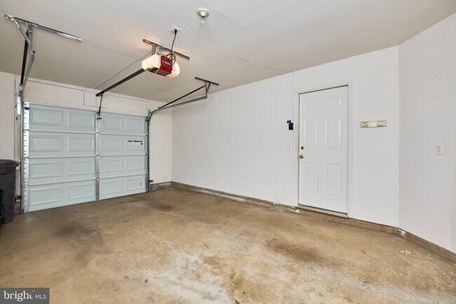 Building Photo - 11485 Carriage Gate Ct