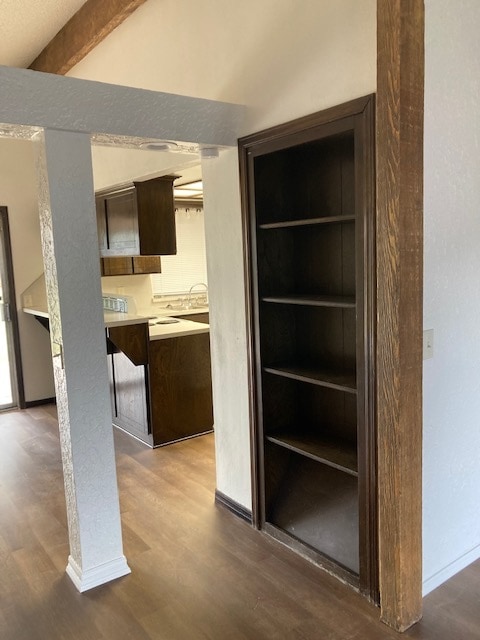 Built in shelves - 1400 Val Genes Rd