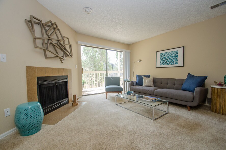 Advenir at Wyndham Longmont, CO Apartment Finder