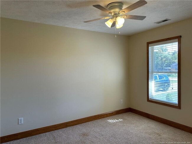 Building Photo - 1935 Sunshine Ct