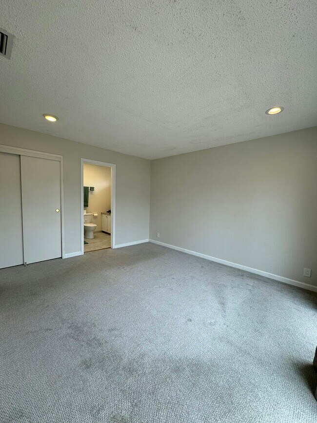Building Photo - 4226 Dorman Rd
