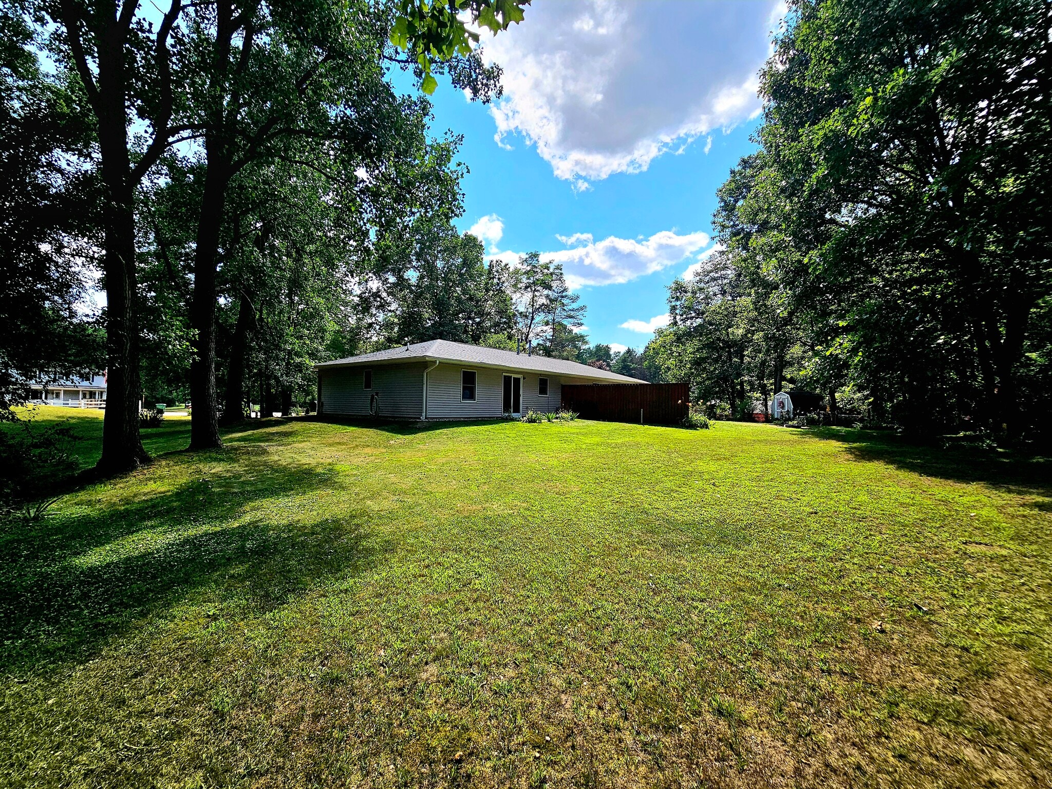 Building Photo - 292 Pine Ridge Rd