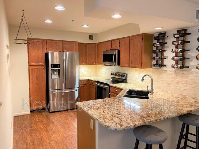 Building Photo - 2711 Summerview Way