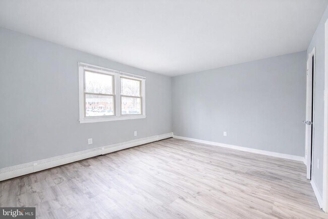 Building Photo - 20 Fort Sumpter Rd