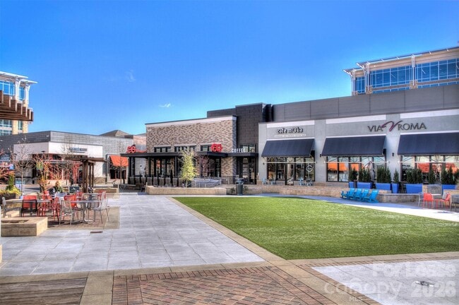 Building Photo - 5862 Ardrey Kell Rd