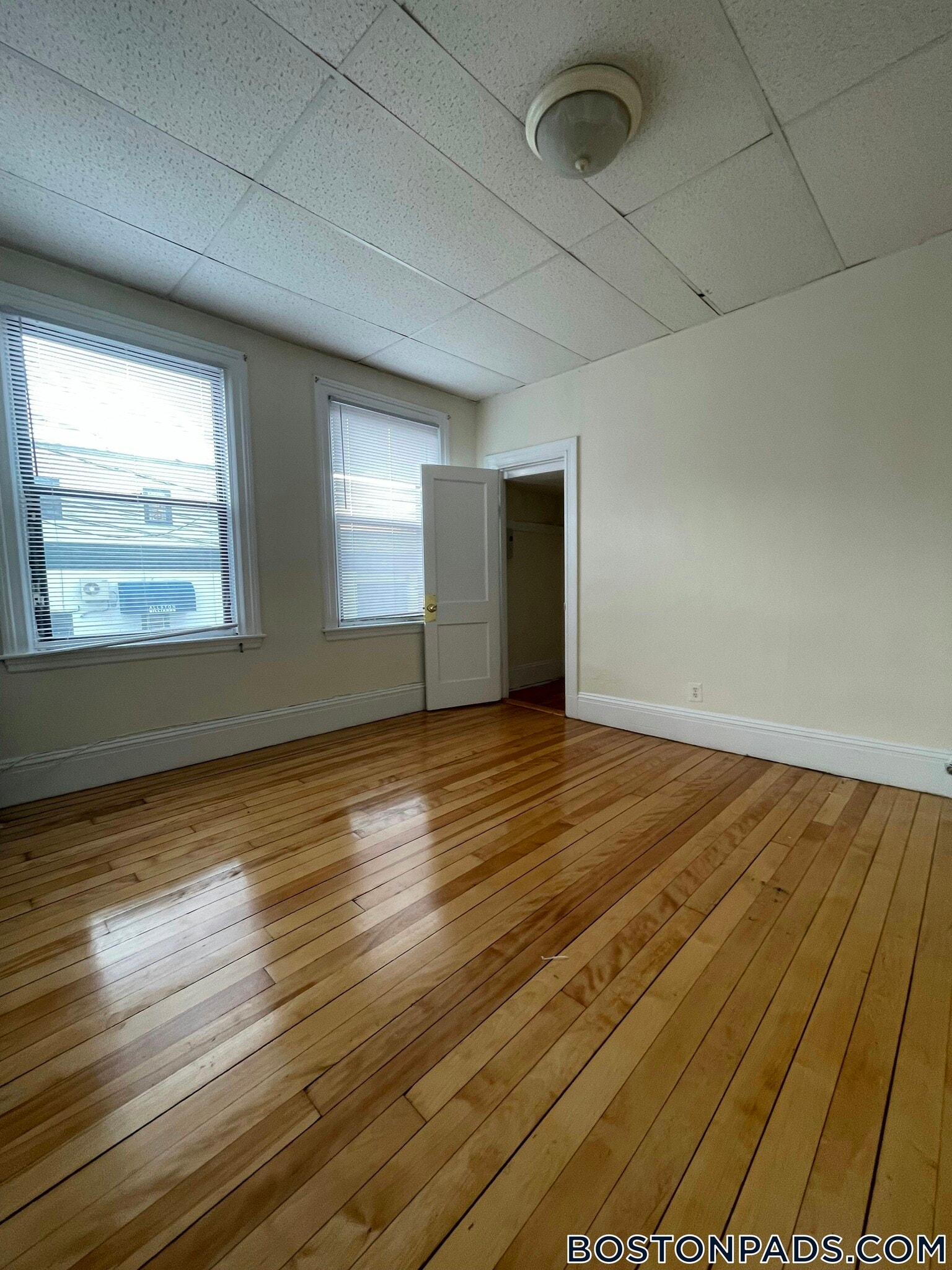 Building Photo - 441 Cambridge St