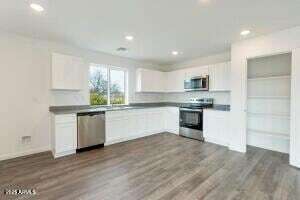 Building Photo - 20526 E Cedar Canyon Dr