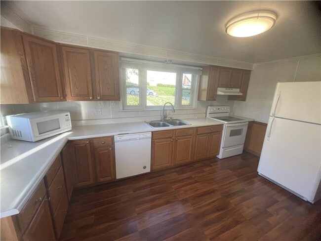 Building Photo - 415 Old Colliers Way