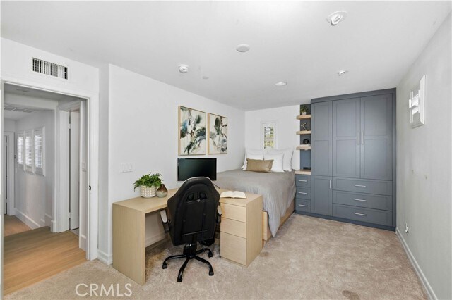 Building Photo - 17 Sandalo Ct