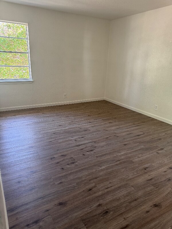 Building Photo - 3521 Byrd Dr