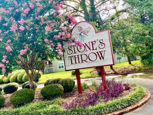 Building Photo - 1023 Stones Throw Dr NW