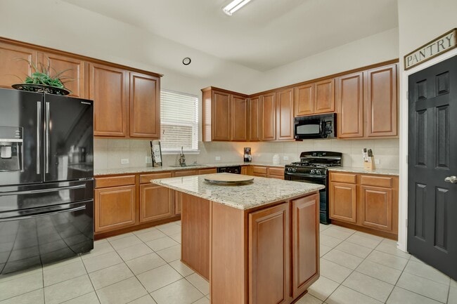 Building Photo - 15314 Hazen Point Dr
