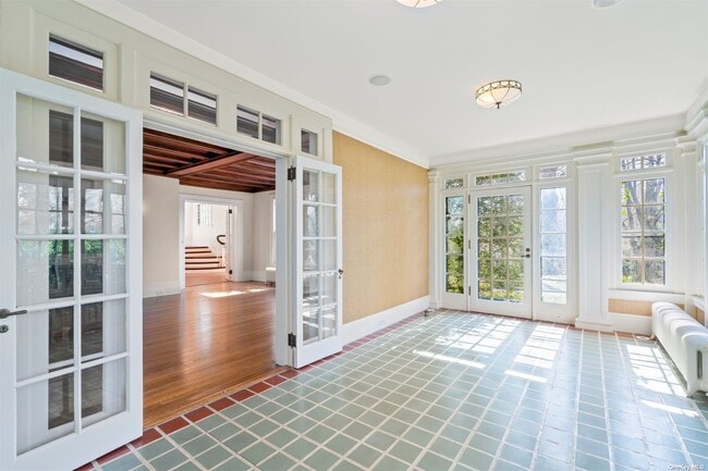 Building Photo - 31 Elm Sea Ln